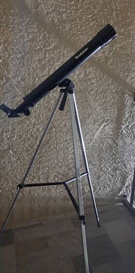 Brookstone 500g-fl 50x/100x Refractor Telescope Observe The Moon Planets And Stars