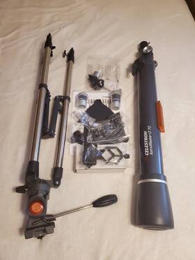 Celestron 050234221092 Astromaster 70az Lt Refractor Telescope Kit With Smartphone Adapter