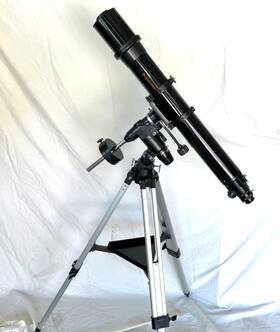 Celestron C-102 Hd Refractor Telescope With Cg-4 Equatorial Mount Lenses Filters