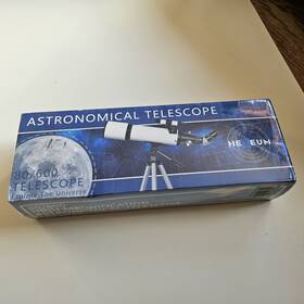 Hexeum 3819 Astronomical Telescope 80/600mm Sealed