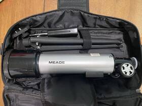 Meade 50az-t 50mm Compact Refractor Telescope Table Tripod Complete Case