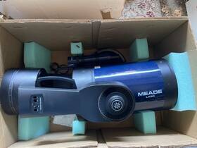 Meade Lx90 - Emc F/8 8 Inch Dark Blue Telescope Used But Still In Box