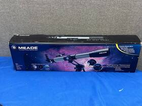 Meade Rb-70 Refracting Telescope