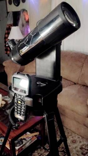 National Geographic 33981176 70mm Computerized Refractor Telescope Pre- Owned