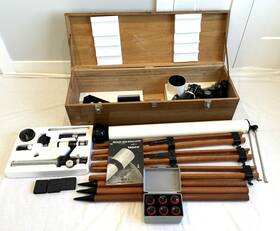 Tasco 10te-5 Refractor 76.2mm Telescope 600x 192x 120x Wood Box Very Clean