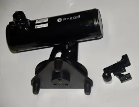 Z100 Zhumell 744110185898 Portable Altazimuth Reflector Telescope Z100 Zhumell 744110185898 Portable Altazimuth Reflector Telescope