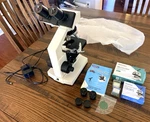 Omax Binocular Compound Microscope Led 40X-2000X Double Layer M82ES Used. Price: $140.00.